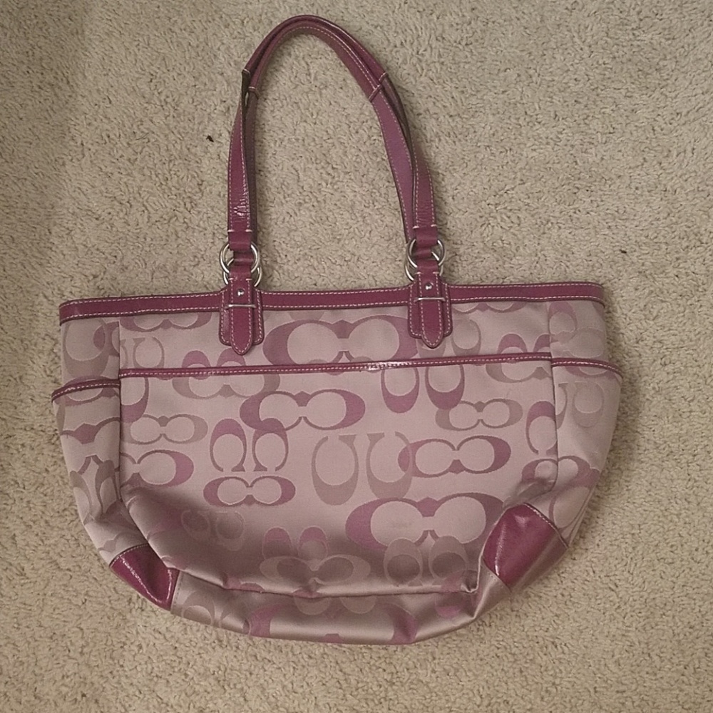 Coach purse - Picture 3 of 8